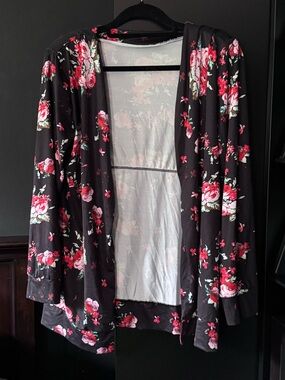 Black Open-Front Cardigan with Red & Pink Floral Print, Size 3X (no labels)